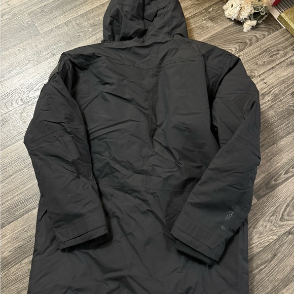 SOLD * Men’s HELLY HANSEN Winter Jacket - Picture 8 of 9